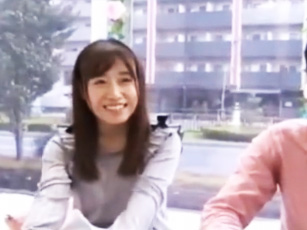 恥ずかしがりながらも金欲に勝てずに男友達と種付けエッチする素人JD